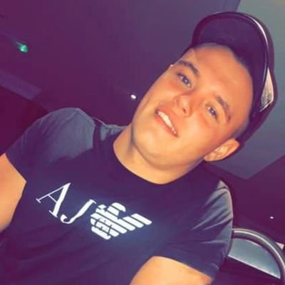 Illuminationz_'s profile picture. 