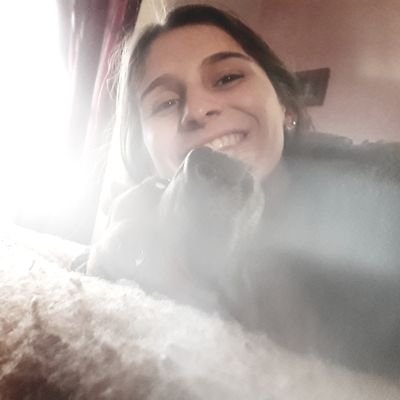 carreteromik's profile picture. Más Monica que Monica Geller. Amo con una intensidad sin límites a los perritos. Mate amargo.