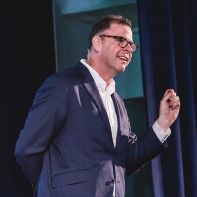 I speak about the future of business, experiences and transformations. CEEE no. 203, Pioneering member of the WXO, Author, Keynote Speaker, Coach, Dad.