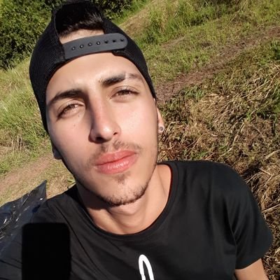 EliasMarques05's profile picture. 19 ♈ O dono do tempo sabe a hora certa de mudar a minha história