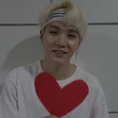 grflorx's profile picture. YOU KNOW BTS?