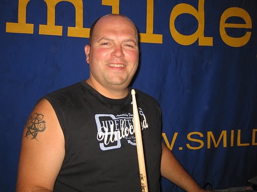 drummer smildegerroet