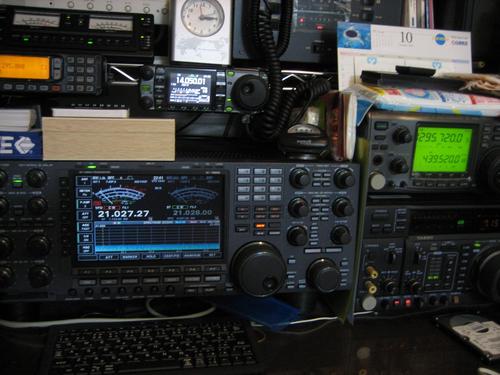 a contest crew of JE1ZWT/JA2ZJW but no time for enjoying hobby in these days.  Identify your valid call sign or to be blocked.