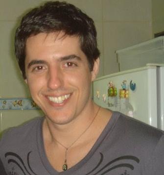 Quem canta os males espanta? Eu amo o que faço... levar minha música pros quatro cantos e tocar fundo o sentimento de quem compartilha!