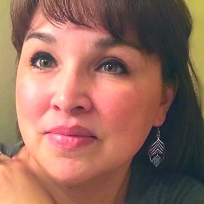 Mother to some amazing human beings! I am Iñupiaq, my name is Uraaluk. Berry picker, camper, PieLady, UofA student, Native Studies, I believe in Jesus! 🙏🏼