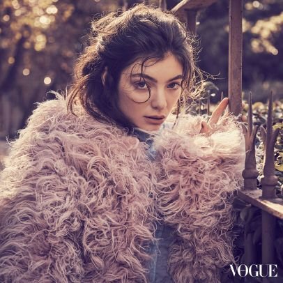 piece_of_shite's profile picture. pluto in sagittarius generation |  lorde fan account |  she/her