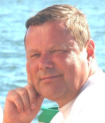 Senior executive, advisor, management consultant, mentor, IT professional, husband, father and grandpa. Inspired by customers and delivering added value.