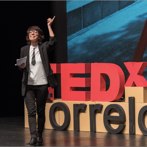 Mentora de Voz y Comunicación. 🎙️ Presentadora en @vidiv_es y @TEDxTorre 🎬 Locutora 🎯 https://t.co/ciEMwJHAEr…