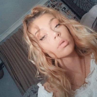 HeadassThreads's profile picture. bitch