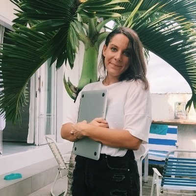 #digitalnomad entre Paris et Bali 🇲🇨 Freelance Marketing+Communication👩🏽💻 Entrepreneur #yoga #surf🐚 Coach pour les apprentis digital nomads ✏️