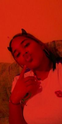 Mara83426757's profile picture. 19.