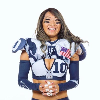 日本人初ランジェリーフットボール選手。プロ女子アメフト全米オールスター選手。フラッグフットボール日本代表🇯🇵🏈🥉米最難関カリフォルニア州弁護士でありながらスタントドライバーでハリウッドデビュー🎥🎬WFFNアメリカ代表選手🇺🇸4歳ハーフ男の子のママ👶🏽