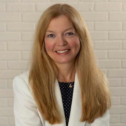I help managers & leaders take their communication & leadership skills to the next level for business success and a balanced life. #Leadership #BetterLife
