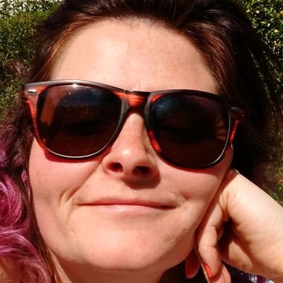 tweetoring's profile picture. Maker and marketer. Dancing mother. Music muncher. Lover of things artsy or green. Borderline hippy.