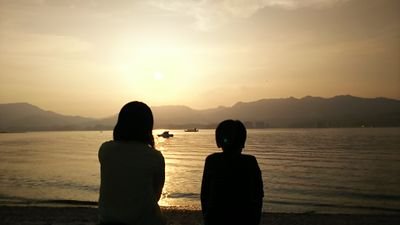 歌好きのおっさん
三重県四日市市出身
広島県広島市在住、
四日市南高校音楽部OB、早混OB、
合唱団ある、
合唱団すずかぜ(自称名誉団員)
