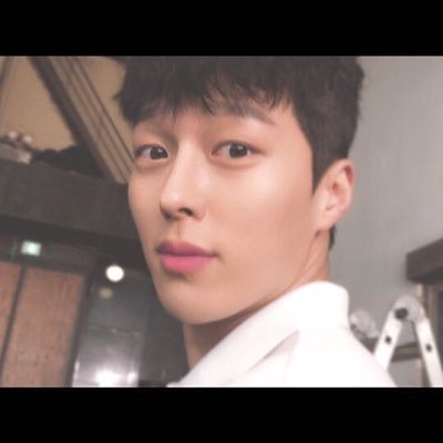 q6LZ52fTfiXwmMr's profile picture. 喜欢张基龙