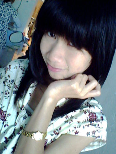 i'm a litlle girl...
my ife for my god,,family,,friends n my boy friend