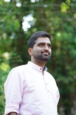 shrikanthkm07's profile picture. 🏍️