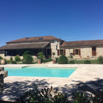 Holiday Gite in a beautiful, quiet location in South West France. A wonderful place to come and stay for a relaxing break or an escorted cycling holiday.