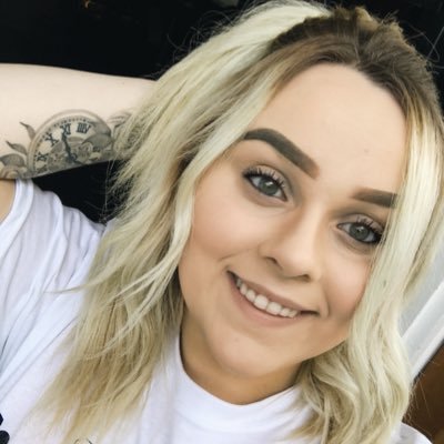 brianabecker17's profile picture. 20 | Auntie | Adam 💏