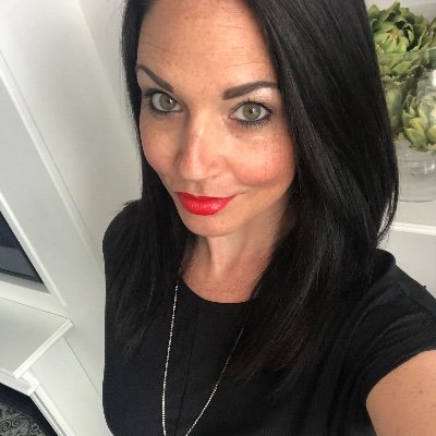 JoCox11417425's profile picture. 