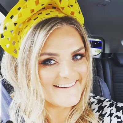 CiaraLW's profile picture. All views my own ✌️