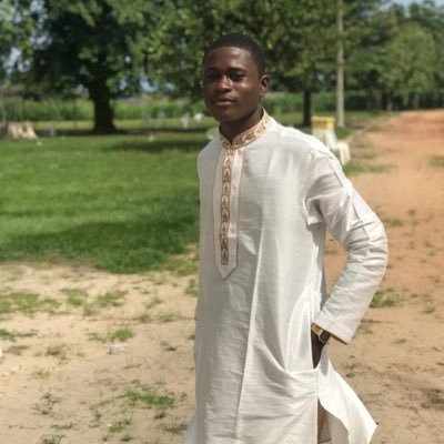 dah_elise's profile picture. mood 🌚