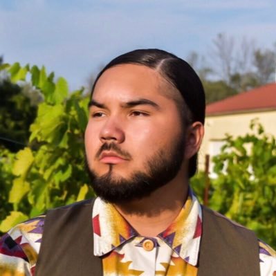 KennedyTsista's profile picture. 18 years of livin’, 6 years of art.