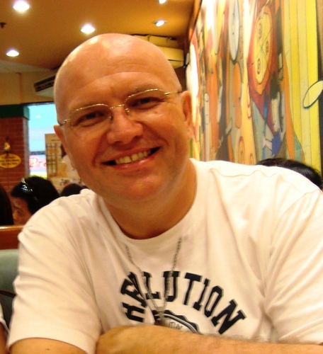 supply chain risk and change manager. Entrapreneur. 22 years working and living across South East Asia.  MBA. Family Man.
