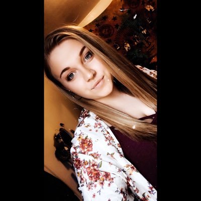 •Windber '18 | snapchat• jadeee831 😛| I loved you at your darkest. Romans 5:8❣️