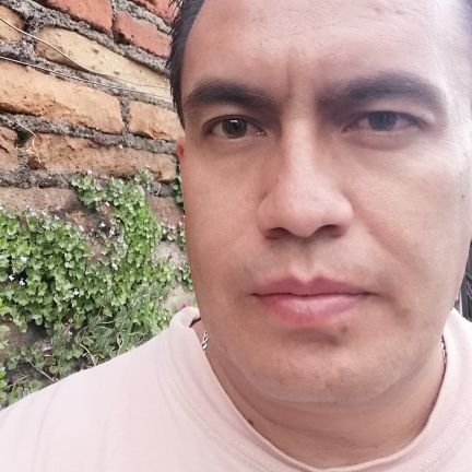 romelreyes2000's profile picture. 