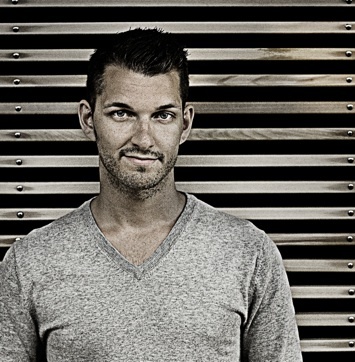 nielsphilbert's profile picture. Navigating complexity with "small and often".