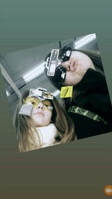 Картошка потеряла лесника, хто знает пеши в директ
шаурма тоже в директ
Inst лесника: @fox.in.the.north
Inst картошки:@anonovaa_inna
Обитаем на берегу Енисея.