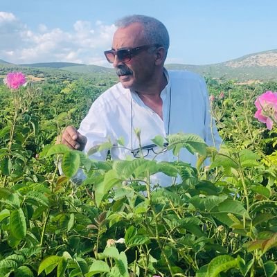 aliavci32's profile picture. Ülkü uğrunda gönüller https://t.co/LyrahVYeRxşiler uğrunda ölmelidir..