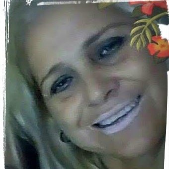rosalba56645955's profile picture. Lo más hermoso de la vidas es amar ser honesto ,sincero y sobre todas las cosas respetarse con sigo misma para que te amen.