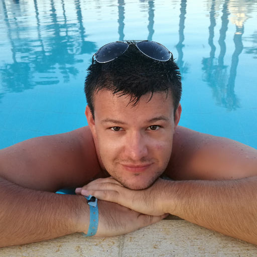 zduni's profile picture. 