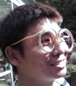ライヴや芝居観賞と大相撲観戦が好きで、故郷の讃岐うどんをこよなく愛してます。立ち食いそばも好き。駅直結のホテルも。ゴリパラキッズ。男はつらいよ。ドラクエウォーク。