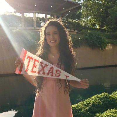 reyna_kira's profile picture. 