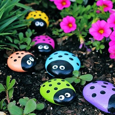 DiyOasis's profile picture. Oasis diy crafts is a stay at home moms budding mini business, she wants to share her knowledge with the community by hosting workshops for all ages.