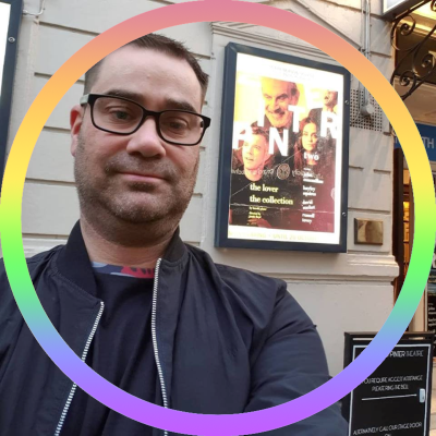 News, blog, photos and theatre show reviews. A gay theatre addict usually found in the North West of England or in London.