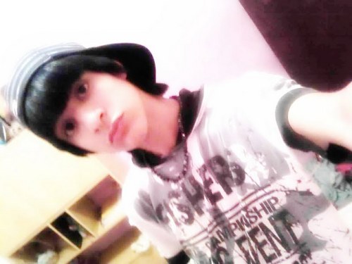 Soooh baaterista daa Lufeeda ' : )  adooro essa baanda veey ,  3