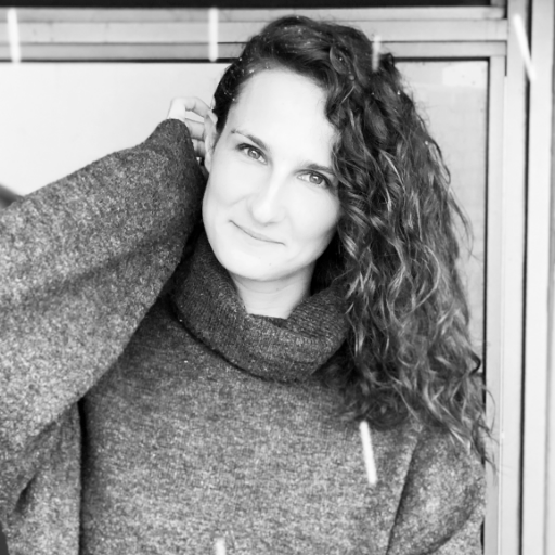 irina_lyn's profile picture. Eat dessert, write words, and be merry!