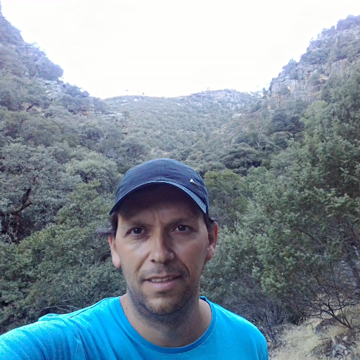 yarrmg's profile picture. Marido,padre y maestro