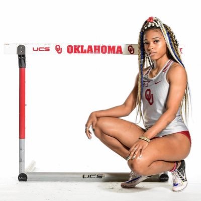 They wanna be like me 😘 #TrackLife