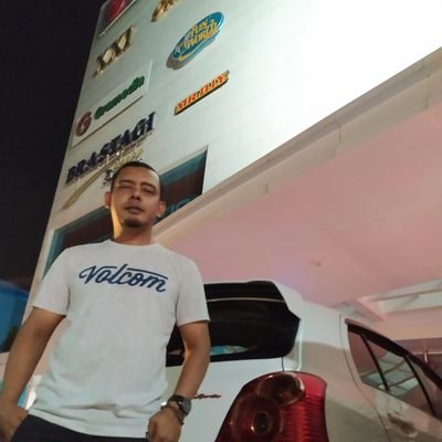 CityzenRahmad's profile picture. (سُبحَانَ اللَّهِ والحمدلله وَلَا إلهَ إلَّا اللَّهُ وَاَللَّهُ أَكْبَرُ)

fans manchester city 😎🤙🤙