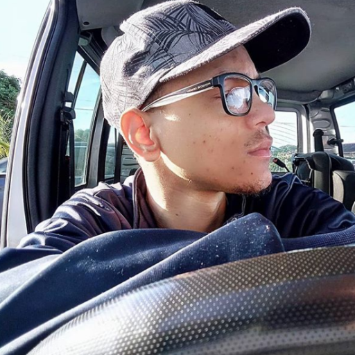 Merenda2K21's profile picture. 