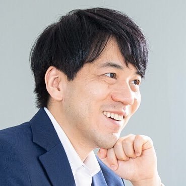 「誰もが安心して手軽に利用できる次世代の金融インフラを築きたい」という想いから、プログラミングを一から学び起業。働く世代向けに全自動の資産運用サービス「WealthNavi」を提供中。財務省→マッキンゼー→ウェルスナビ。 著書に『元財務官僚が5つの失敗をしてたどり着いた これからの投資の思考法』