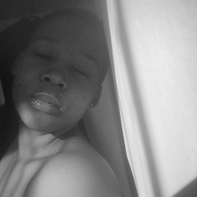 ZinhleAngelaNk1's profile picture. 