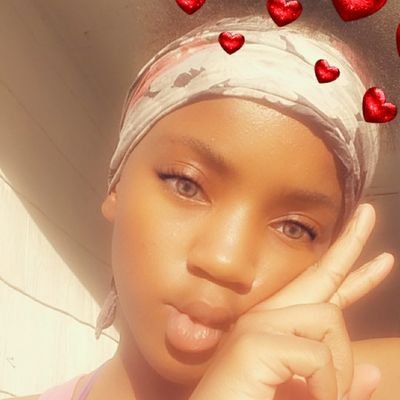 UPoop247's profile picture. don't come on Twitter starting stuff with me if u do u goin get call a roach cuz u dirty