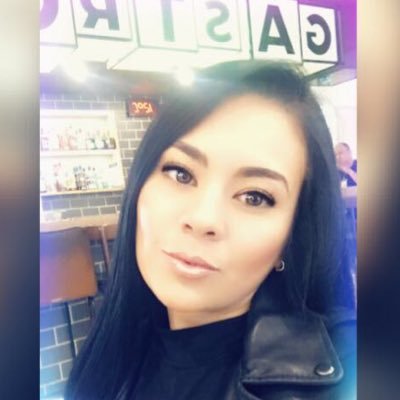 Servidora Pública. Estudiante de la Licenciatura en Administración de Empresas. Instagram@adrianacoronarosas